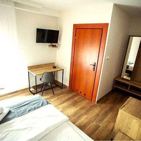 Apartamenty Pod Lwem Świdnica Extérieur photo