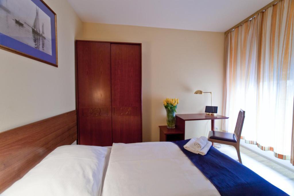 Apartamenty Pod Lwem Świdnica Extérieur photo